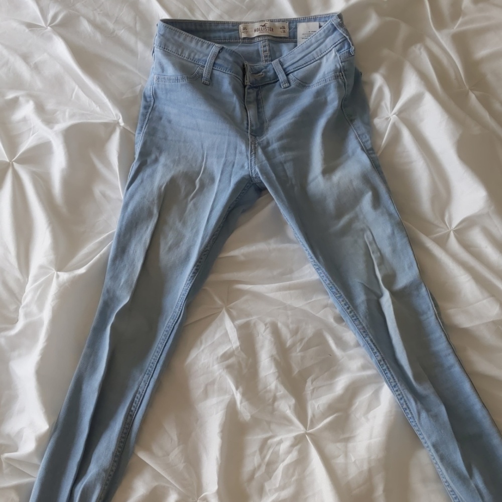 Hollister jeans